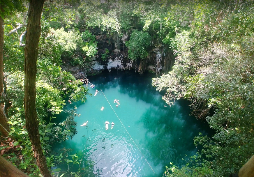 Cenote Yokdzonot