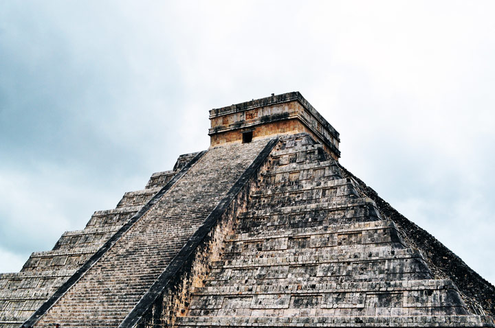 Rewrite Chichen Itza History