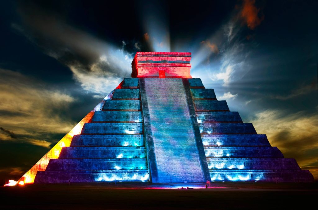 chichen itza night show 