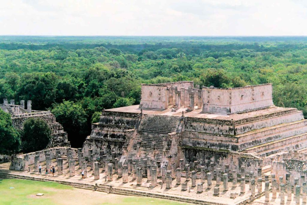 mayan ruins chichen itza