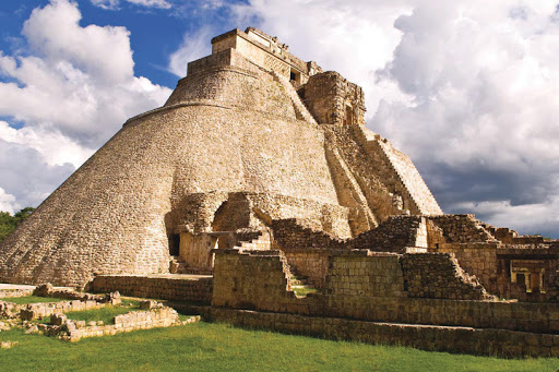 uxmal mayan ruins